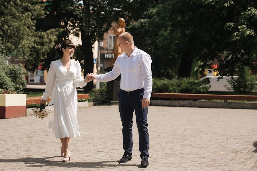 Fotografo di matrimoni Olya Naumchuk (olganaumchuk). Foto del 5 luglio 2020