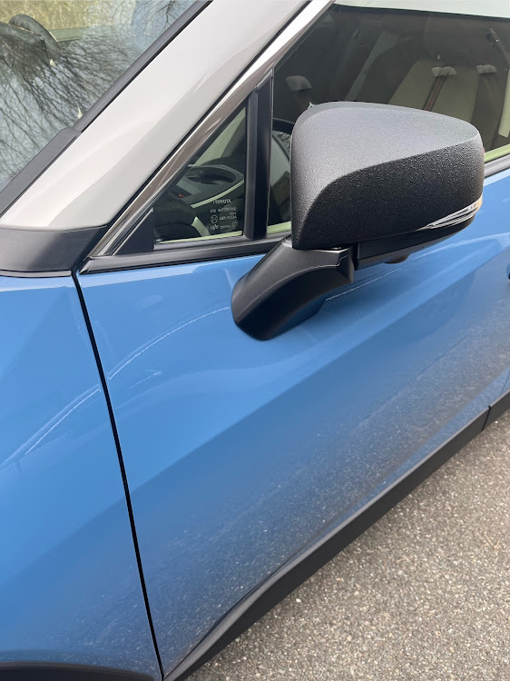 RAV4のグレイッシュブルー・サクラと愛車・桜・DIY・洗車に関するカスタム事例の投稿画像9枚目