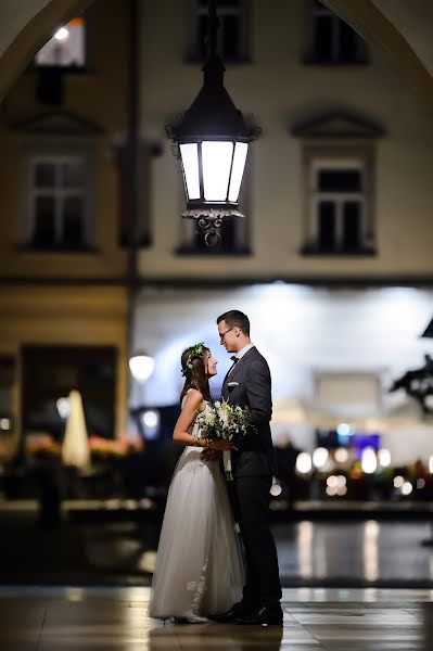 Fotografo di matrimoni Robert Ziemka (upanafotografa). Foto del 29 luglio 2019