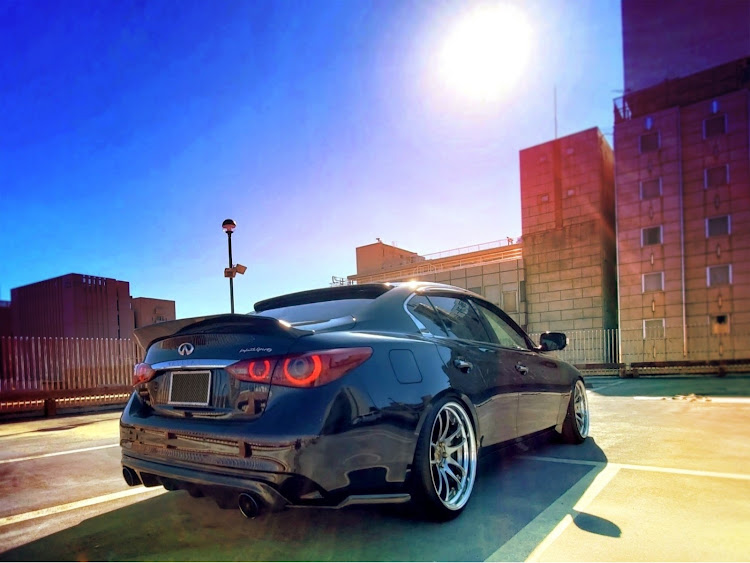 スカイラインの丸テール・SKYLINE・V37・スカイライン・目指せPickUpCarsに関するカスタム事例の投稿画像4枚目