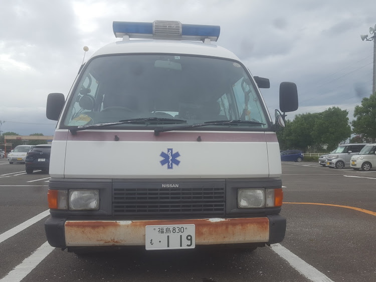 キャラバンのトーションバー・救急車・E24・ダイナモ交換・車高短に関するカスタム事例の投稿画像3枚目