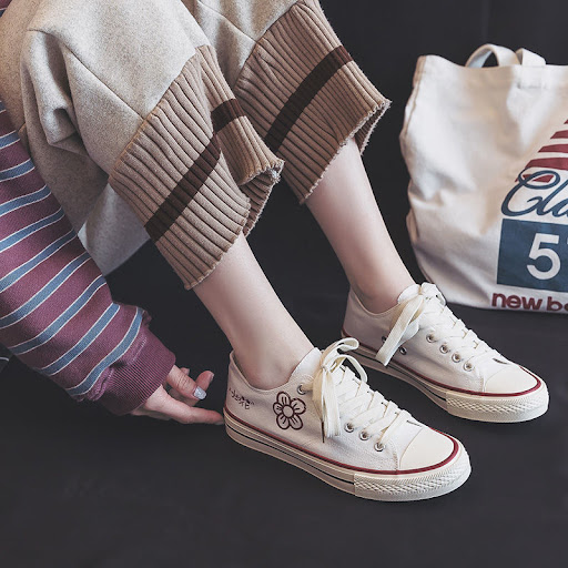 Title 2, Womens little red flower canvas shoes, stylish...