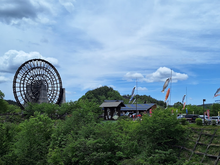 デリカD:5の新緑と愛車・道の駅・おばあちゃん市・山岡・大正村・ボーダーコリーに関するカスタム事例の投稿画像9枚目