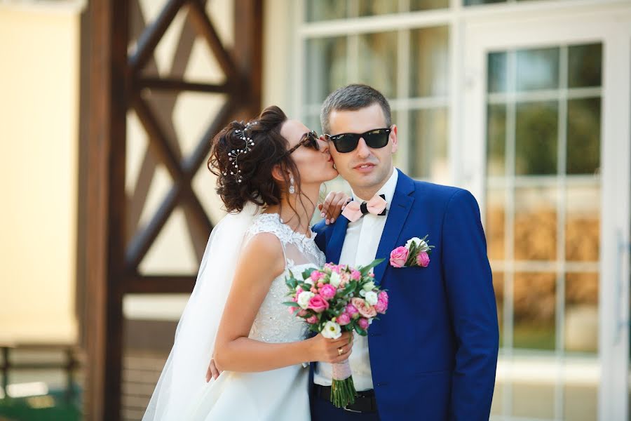 ช่างภาพงานแต่งงาน Sergey Kucher (serte) ภาพเมื่อ 11 เมษายน 2017