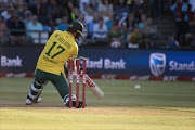 South Africa's AB de Villiers (C) plays a shot during their T20 cricket match against Sri Lanka on January 25, 2017, in Cape Town. AB de Villiers marked his return to international cricket with a stylish half-century in South Africa's Twenty20 clash against Sri Lanka at Newlands.