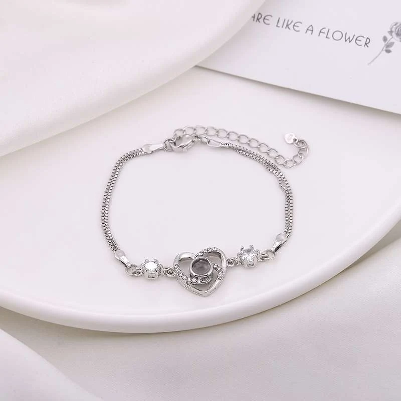 Pulseira Coração 100 Idiomas Eu Te Amo Coreano Presente Personalizado para Namorada Dia dos Namorados Graciosa e Selvagem