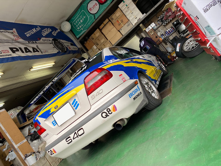 S40の車輌点検・タイヤ交換・オイル交換・タイヤテックレッツ・BTCCに関するカスタム事例の投稿画像1枚目