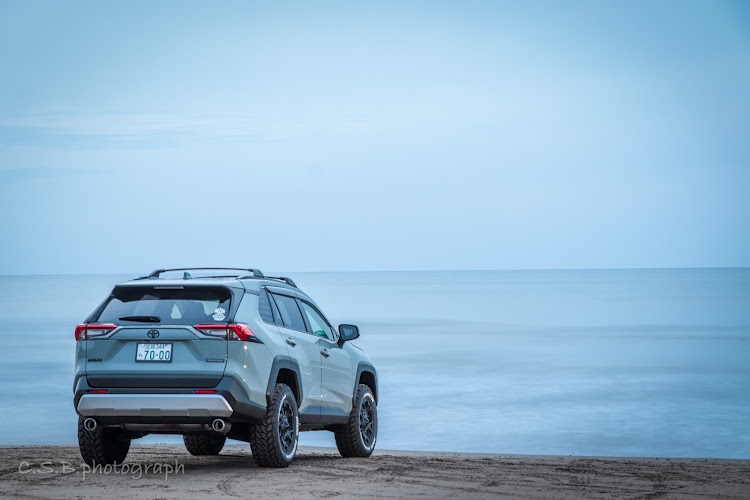 RAV4のrav4・RAV4乗りさんと繋がりたい・海と愛車に関するカスタム事例の投稿画像1枚目