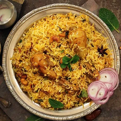 Chicken Hyderabadi Dum Biryani