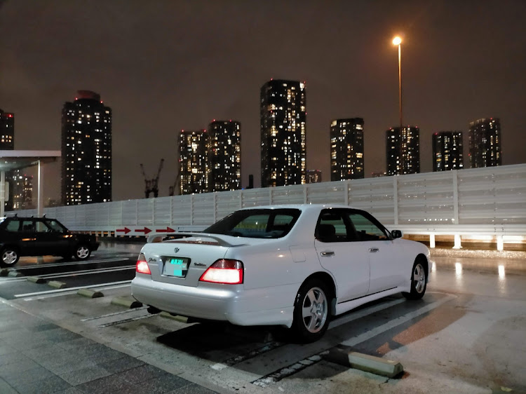 グロリアの辰巳パーキングエリア・お台場アクアシティー立体駐車場・首都高ドライブ・コラボに関するカスタム事例の投稿画像12枚目