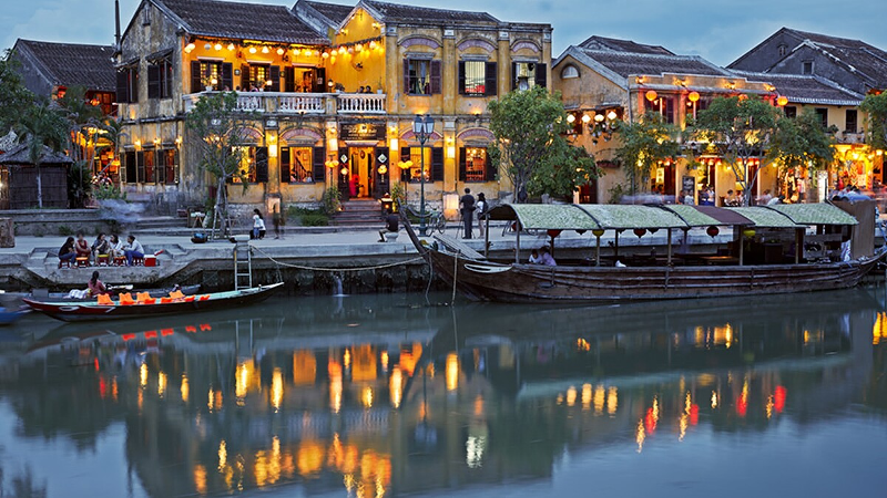 Hoi An at night