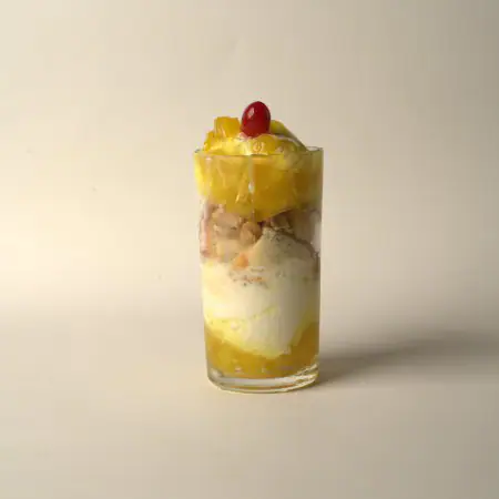 Tropical Pinepple Sundae