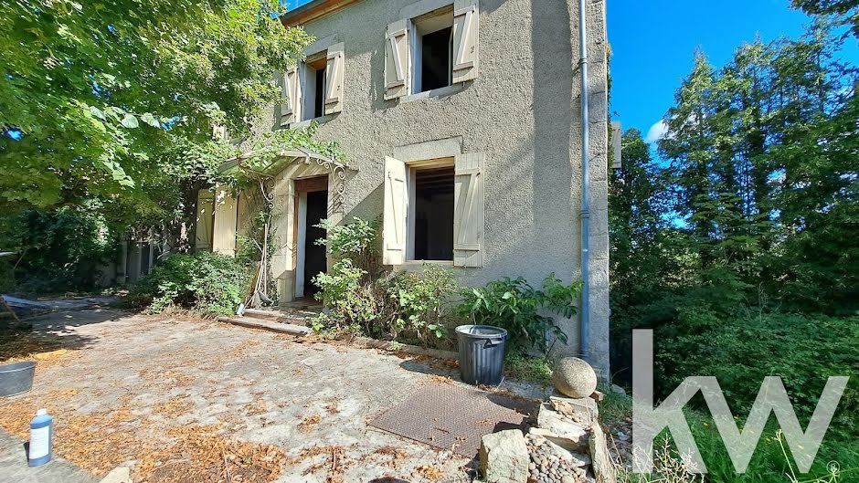 Vente maison 13 pièces 158 m² à Saint-Priest-d'Andelot (03800), 145 000 €