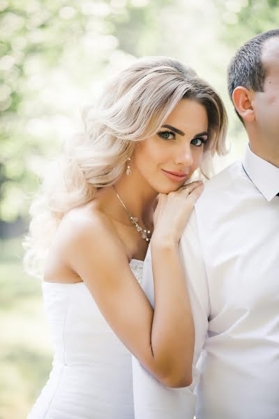 Fotógrafo de casamento Viktoriya Brovkina (viktoriabrovkina). Foto de 3 de agosto 2016