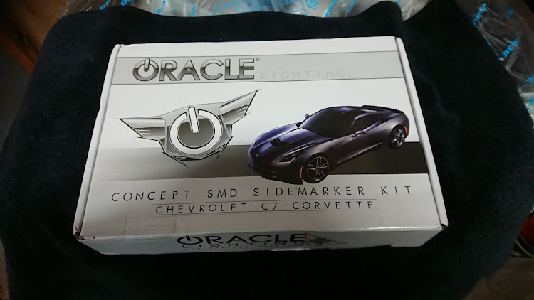 コルベット クーペのLED取付・サイドマーカー・DIY・年明け初・コルベットc7に関するカスタム事例の投稿画像1枚目