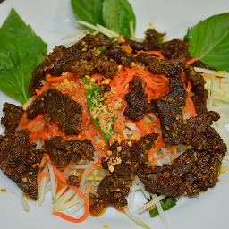 Spicy Beef Papaya Salad