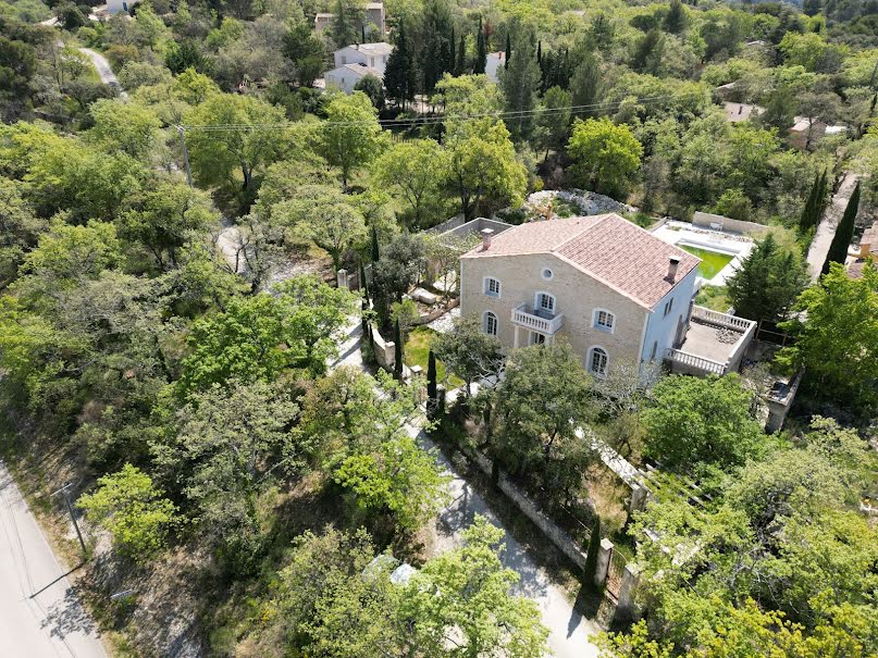 Vente villa 7 pièces 209 m² à Gordes (84220), 1 000 000 €