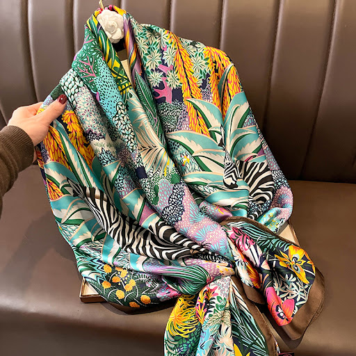 Title 2, Womens Vintage Printed Silk Scarf