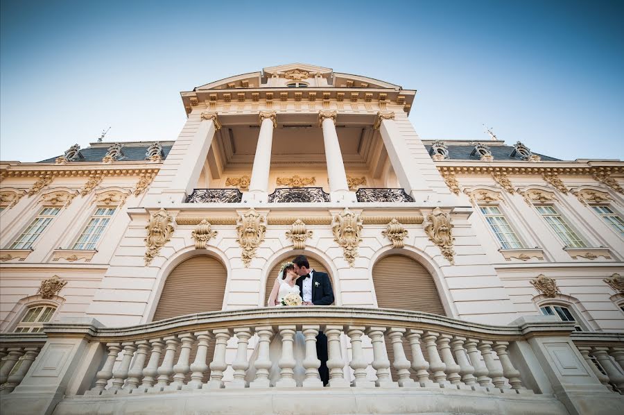 Wedding photographer Razvan Timplaru (timplarurazvan). Photo of 5 October 2015