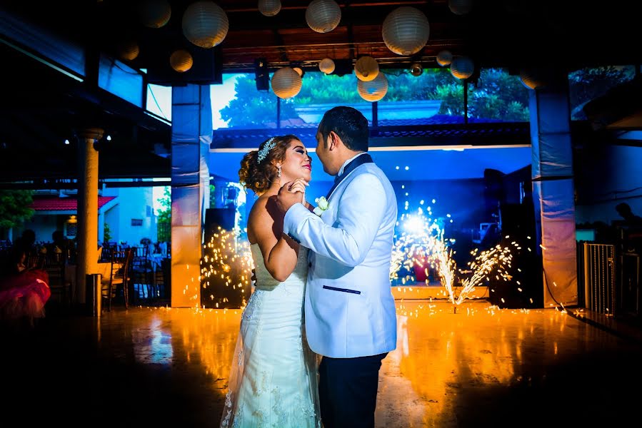 Fotógrafo de bodas Roy Monreal (roymonreal). Foto del 13 de septiembre 2017