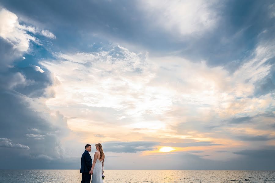 Fotografo di matrimoni Roberto Schiumerini (schiumerini). Foto del 25 novembre 2021