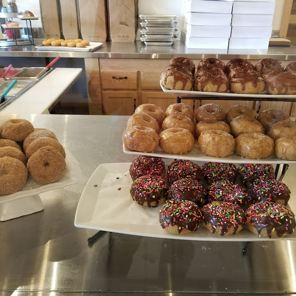 Gluten-Free Donuts at Benny's Donuts