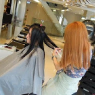 In% HAIR Salon & cafe