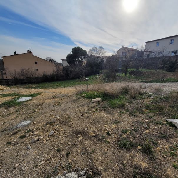 Vente terrain  536 m² à Salon-de-Provence (13300), 230 000 €