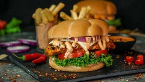 Chicken Peri Peri Momos Burger