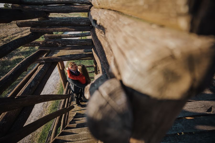 Svadobný fotograf Eliza Sólya (elizasolya). Fotografia publikovaná 14. februára 2022