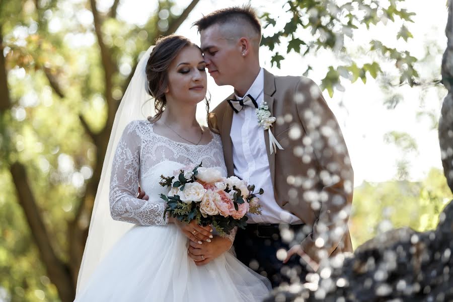 Fotografo di matrimoni Konstantin Anoshin (kotofotik). Foto del 21 settembre 2018