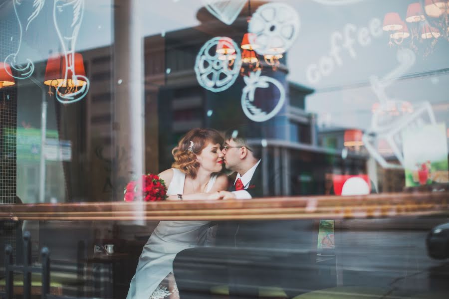 Fotografo di matrimoni Anna Kovaleva (kovaleva). Foto del 28 gennaio 2015