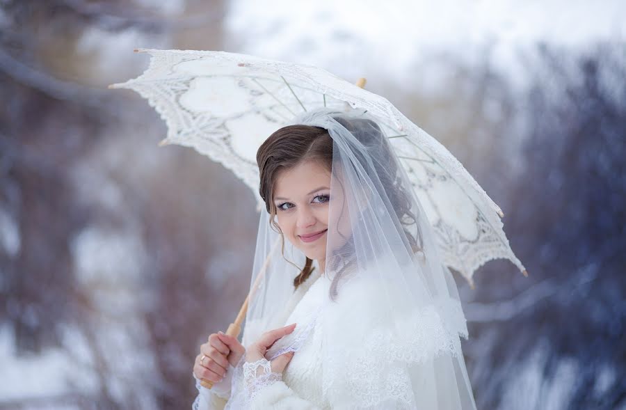 Wedding photographer Yuliya Grickova (yuliagg). Photo of 25 January 2013