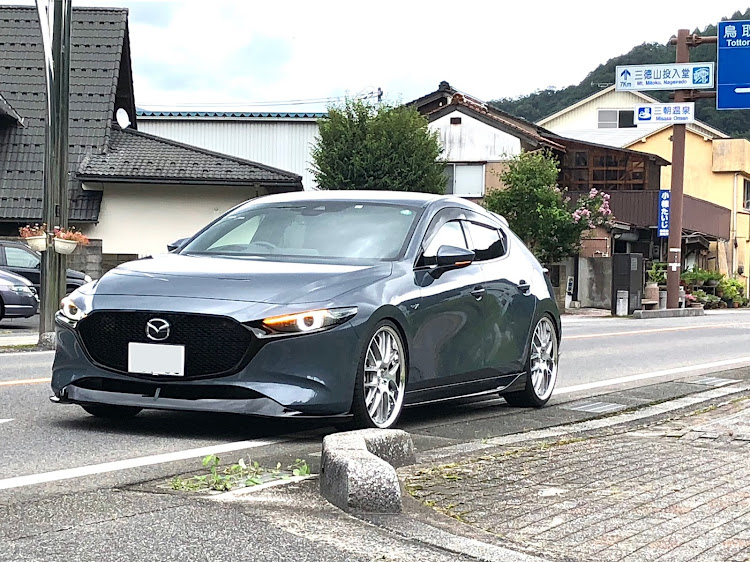 MAZDA3のマツダ3ファストバック・三朝温泉・撮り溜め写真・9月もよろしくお願いします。に関するカスタム事例の投稿画像7枚目
