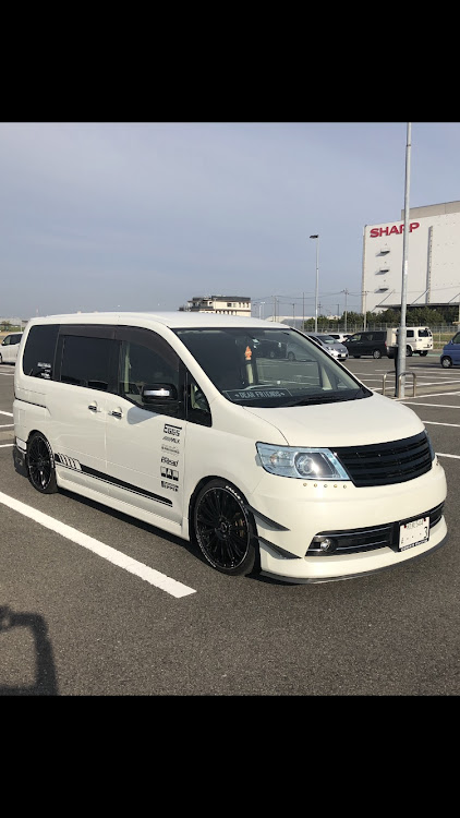 セレナのセレナ愛好会・タカケン・堺浜ゆるグダオフ会・コラムシフト・アメ車に関するカスタム事例の投稿画像10枚目