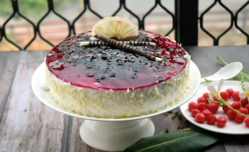 Lucious Blueberry Cake