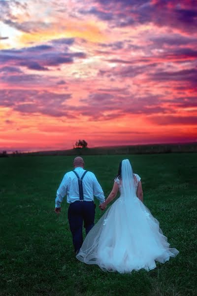 Huwelijksfotograaf Victoria Menting (lovingfoto). Foto van 4 september 2019