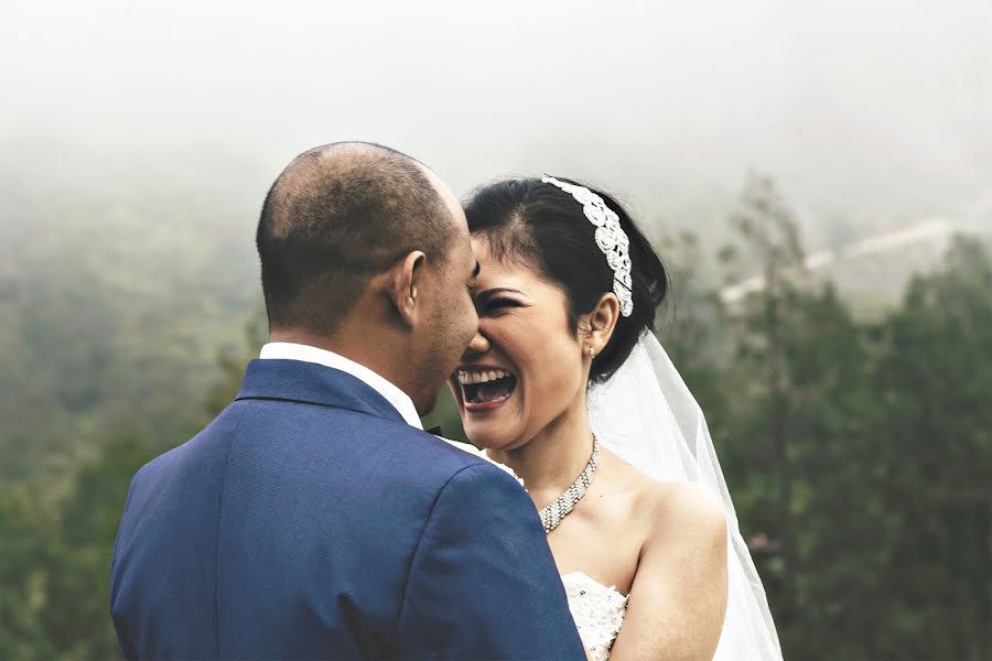 Fotógrafo de casamento Wie Xiong (xiong). Foto de 17 de dezembro 2016