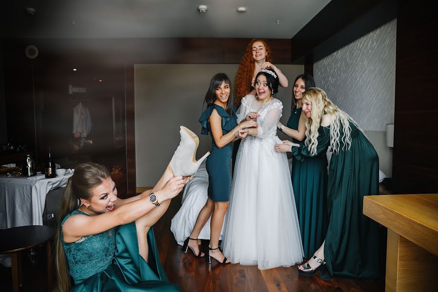 Fotografo di matrimoni Evgeniya Rossinskaya (evgeniyaross). Foto del 9 giugno 2019