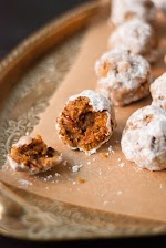 Pumpkin Pecan Polvorones (Mexican Wedding Cookies) - Cookie and Kate was pinched from <a href="http://cookieandkate.com/2012/pumpkin-pecan-polvorones-mexican-wedding-cookies/" target="_blank">cookieandkate.com.</a>