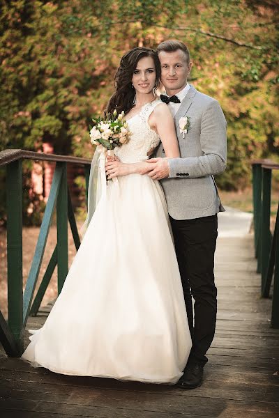 Fotógrafo de casamento Roman Yankovskiy (fotorom). Foto de 24 de abril 2017