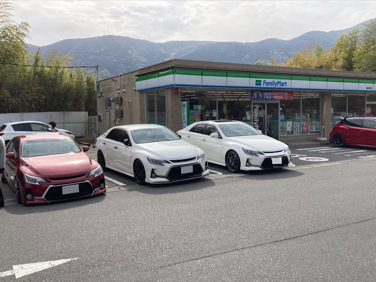 マークXの十国峠オフ会・オールジャンルオフ・アネスト岩田 ターンパイク箱根に関するカスタム事例の投稿画像2枚目