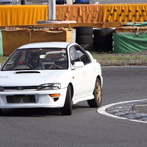 インプレッサ WRX GC8