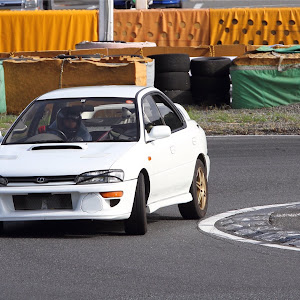 インプレッサ WRX GC8