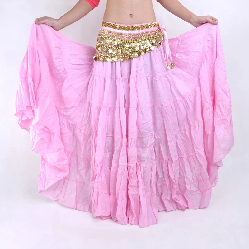 Costume de danse du ventre tribal bohème, grand swing. Libérez votre grâce et votre énergie avec ce costume conçu pour des performances envoûtantes.