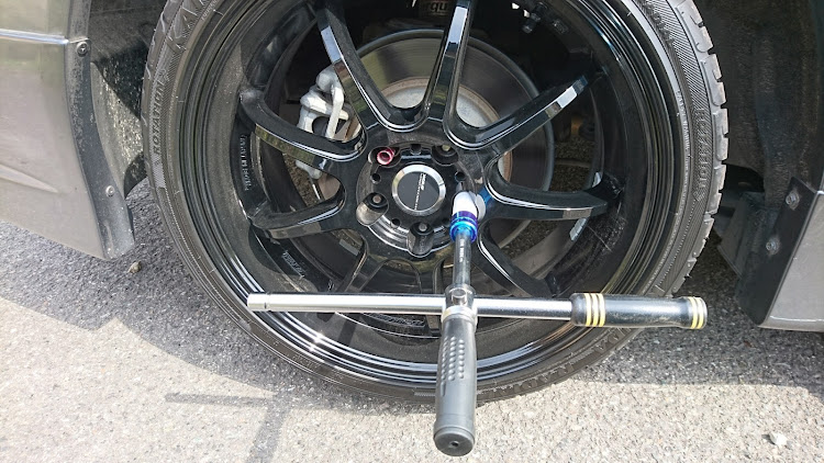 アコードツアラーの車高調整に関するカスタム事例の投稿画像1枚目