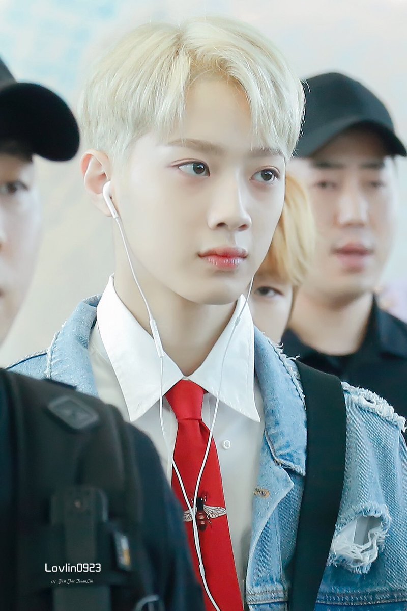 Wanna One's Lai Kuanlin Bleached His Hair For The First Time Ever (10 ...