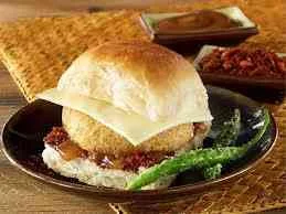 Chicken Cheese Vada Pav [2 Pieces]