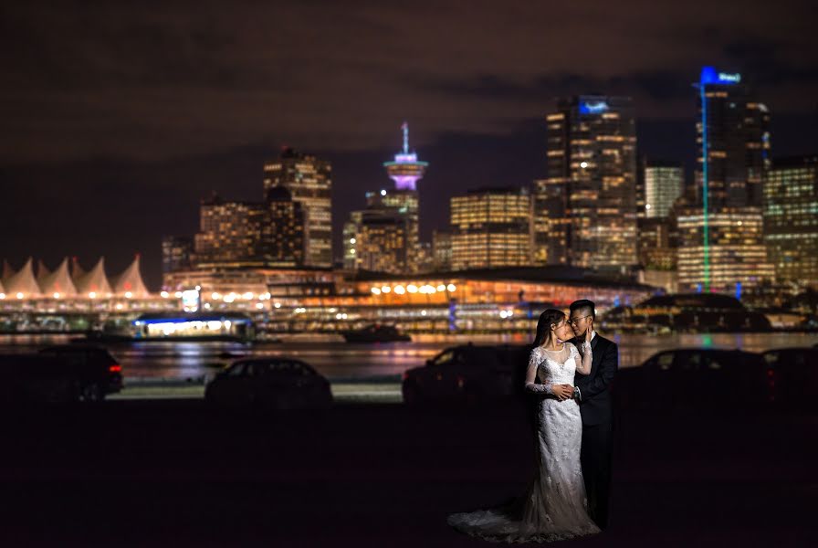 Fotógrafo de casamento Lucho Berzek (realweddings). Foto de 5 de outubro 2017