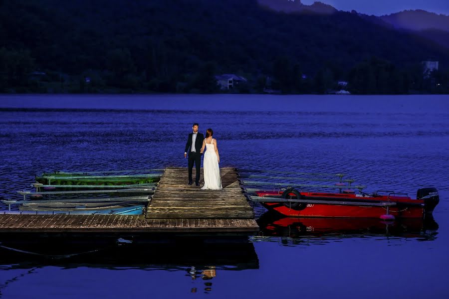 Fotógrafo de casamento Traian Mitrache (mediatotalart). Foto de 20 de julho 2022